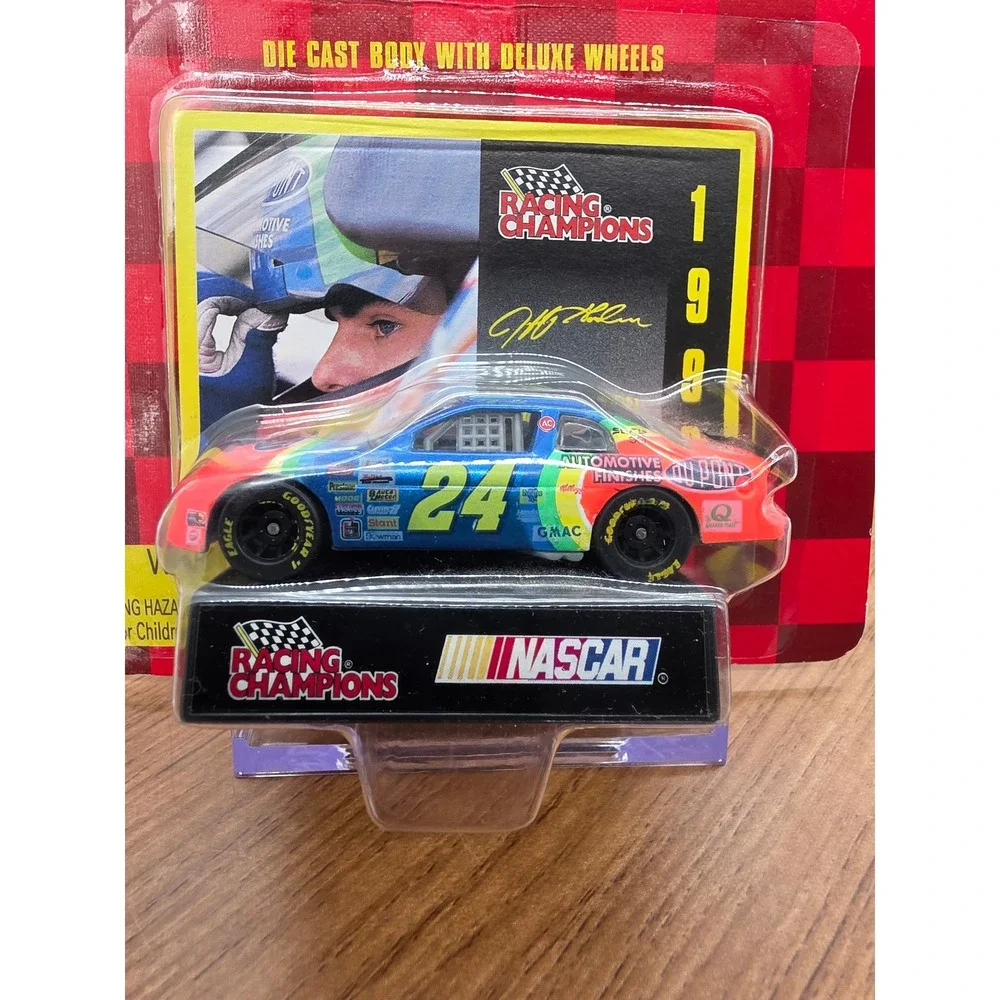 1996 Racing Champions Jeff Gordon 24 DuPont NASCAR 1/64 Diecast Stock Car New